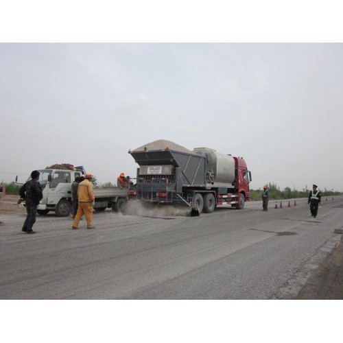 碎石同步封层车厂家 碎石同步封层车