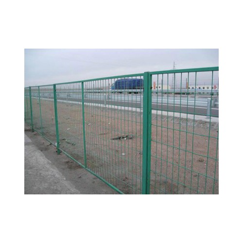 铁路护栏网 铁路护栏网价格 公路 铁路护栏网厂家直销