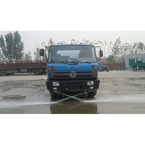 东风绿化洒水车