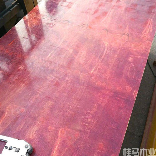 铁红面板建筑模板