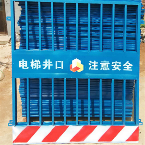 施工临时电梯门