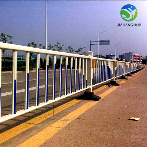 车行道隔离栅栏 道路交通防炫警示分隔护栏 道路玻璃钢护栏