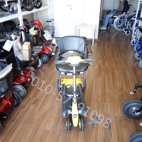 S542锂电池老年人电动代步车 四轮智能行走