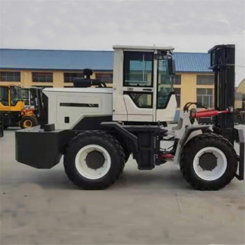 山路用四驱越野叉车  越野叉车厂家 多级门架叉车价格