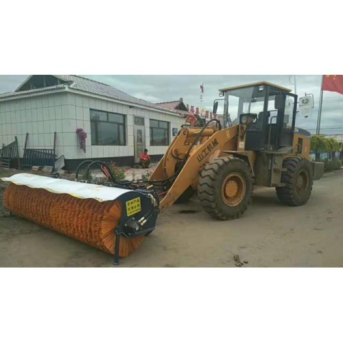 国产除冰雪设备 936装载机配装除雪滚刷 滚刷斜扫除雪机