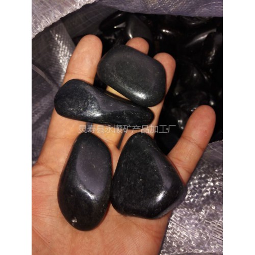 3-5厘米纯黑色抛光鹅卵石厂家