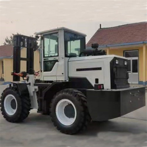 蛟河带侧翻叉车装车四驱叉车爬坡防滑叉车惠高品质英