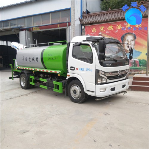 小型洒水车
