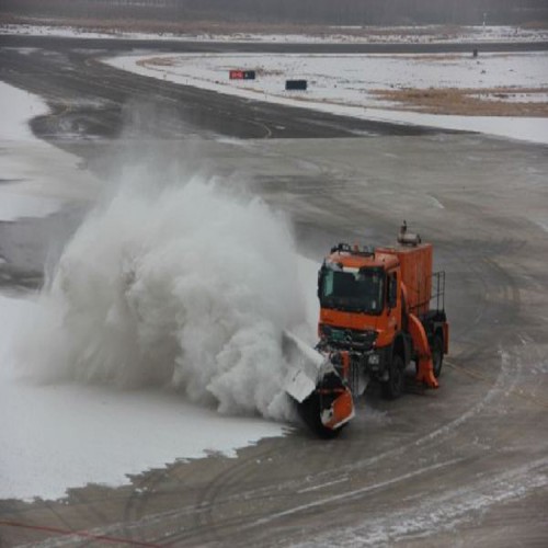 多功能扫雪车 路面清雪车