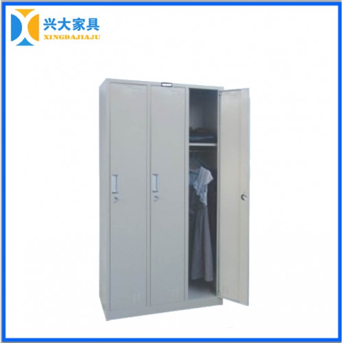 厂家直销 三门更衣柜 兴大供应 员工宿舍铁皮更衣柜 量大从优
