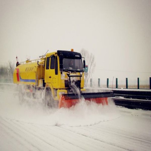 多功能洒水车加装除雪铲 装载机抛雪机公司