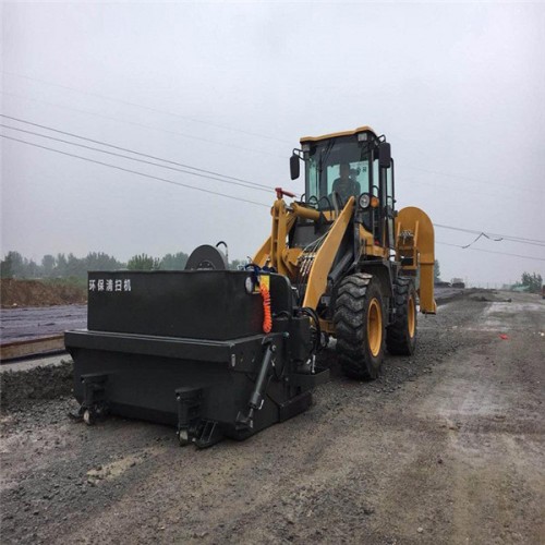 山猫滑移装载机 山猫S770清扫器 山猫封闭清扫车