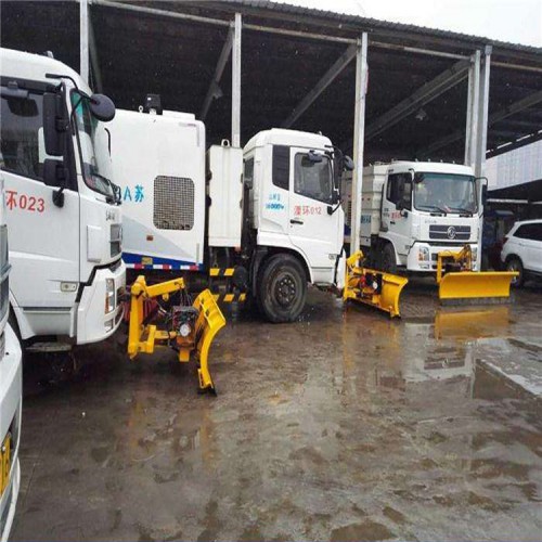 安徽环卫铲雪车,扫路车除雪机,洒水车除雪铲