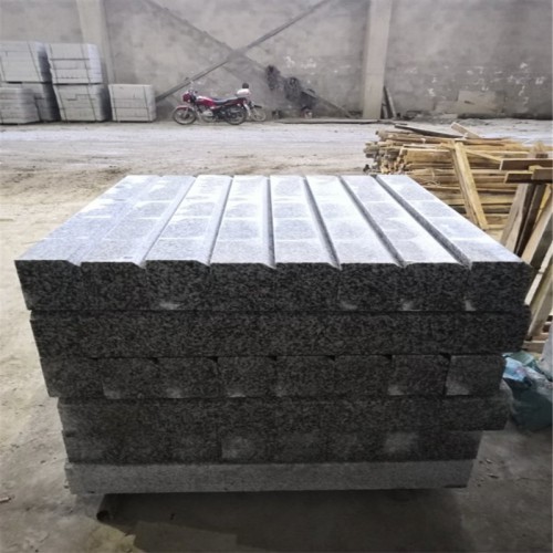 珲春路边石价格