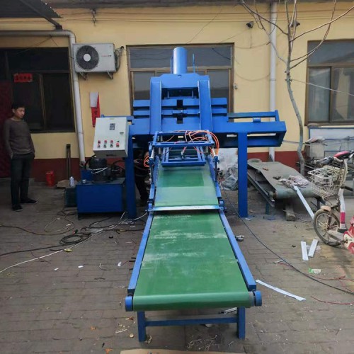 斜式自动制香机