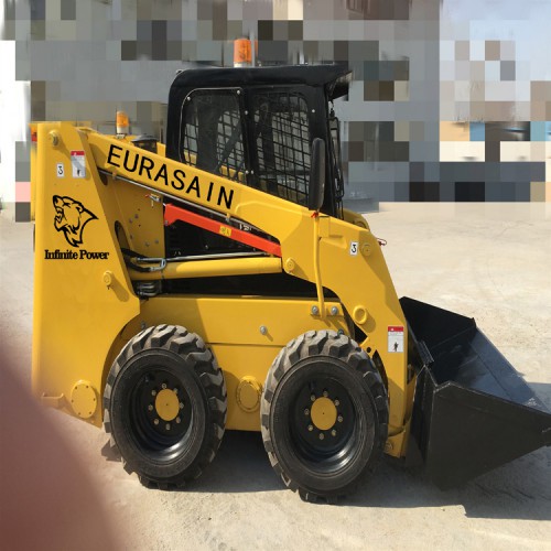 20滑移装载机-50装载机改扫车-装载机改装滚刷清扫器价格