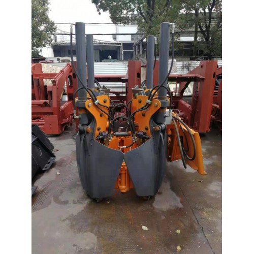 履带式滑移挖树机 效率高 成本低 是工人的几十倍 泰亨生产