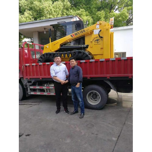 四瓣式挖树机靠谱厂家 浙江泰亨多功能起树机 新型四瓣式移树机