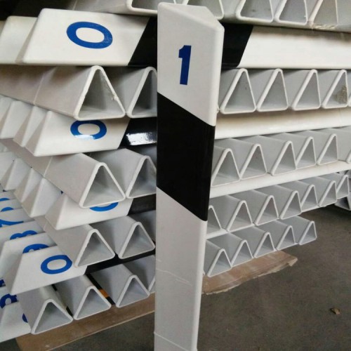 厂家订做玻璃钢轮廓标