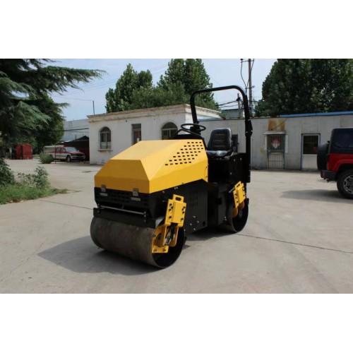 小型压路机