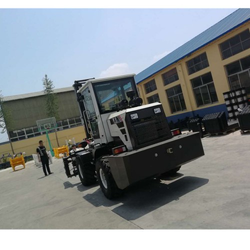 四驱越野叉车  品质保障 三级门架叉车 莱丰 量大从优