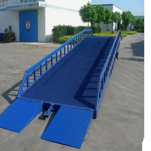 移动登车桥 集装箱装卸货平台 电动升降台