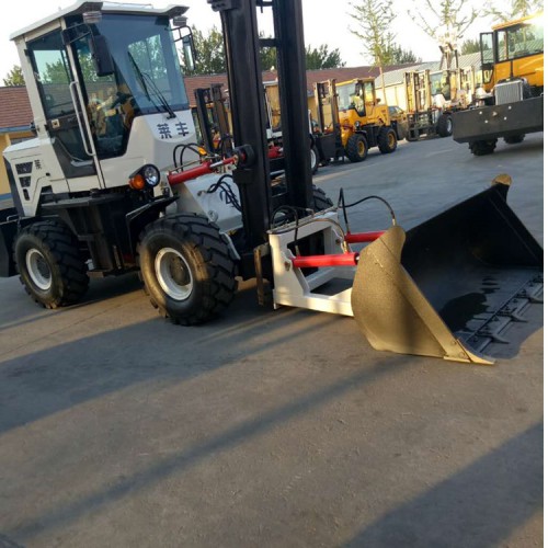 装卸叉车  坚固耐用 山路越野叉车 莱丰 越野叉车 质优价廉