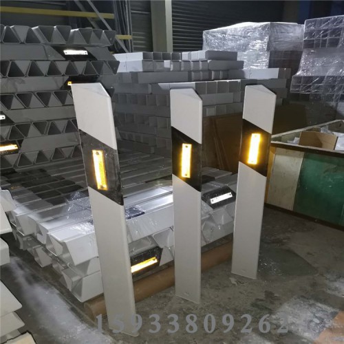 高速公路反光轮廓标