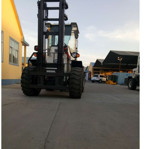 四驱越叉车  现货出售 四驱叉车 莱丰 越叉车 价格合理