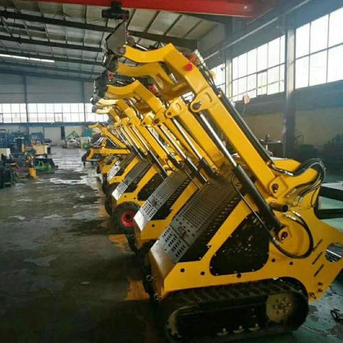 国产滑移小铲车 滑移小铲车工程机械 微型小铲车视频