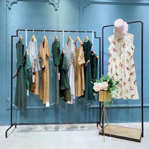 女装衣服尾货批发一手尾货货源20000平米仓储货源充足