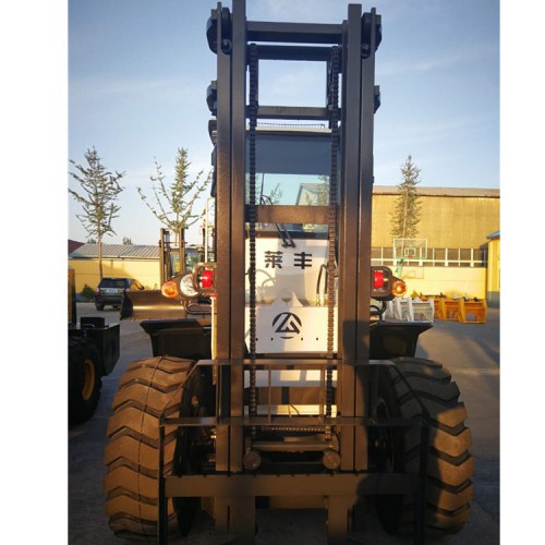 越野加铲斗  现货直销 坑洼平叉车 越野叉车 定制厂家