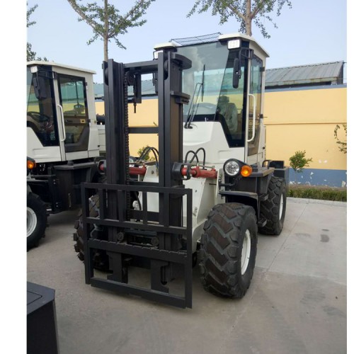 越野叉车厂家  价格优惠 搬运越野叉车 越野叉车 量大从优