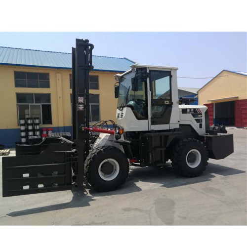 砖块叉车  装车四驱叉车 越抱叉 价格优惠