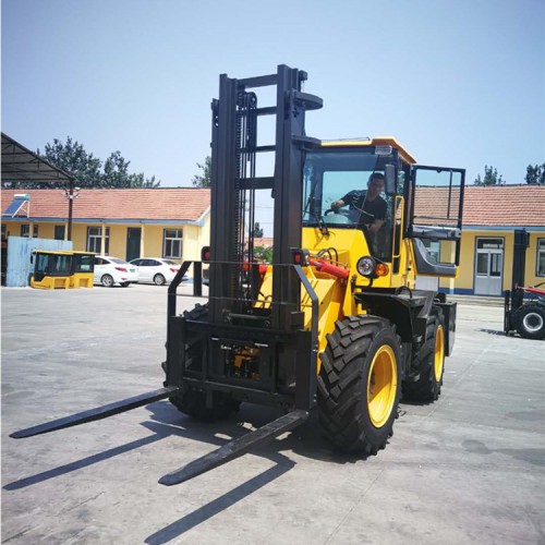 多功能叉车  爬坡防滑叉车 越叉车 厂家直销