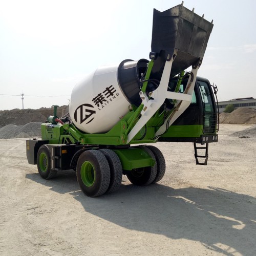 混凝土搅拌机价格  新型打地坪全自动搅拌车 品质保障