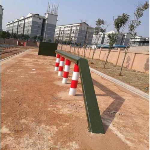 全套400米障碍训练场设施价格