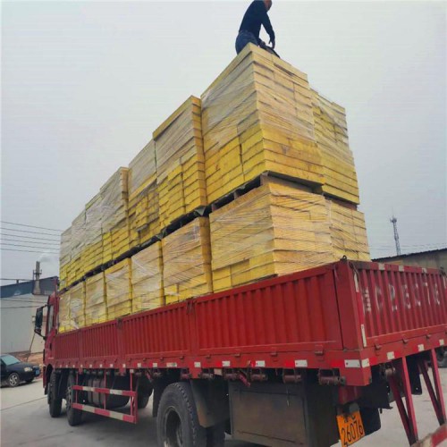 复合岩棉保温板 防火岩棉复合板 厂家