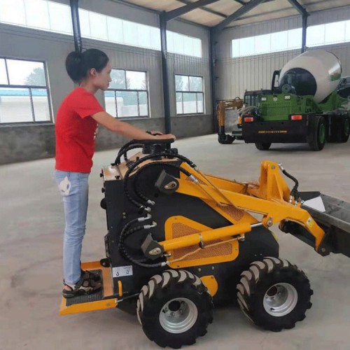 滑移小铲车价格 滑移小铲车设备 型号全电动微型小铲车