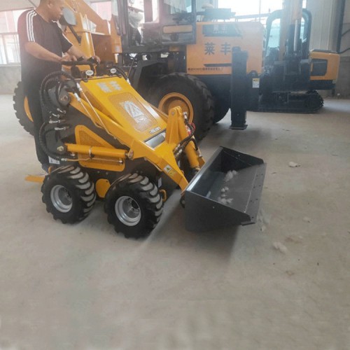 滑移小铲车 滑移小铲车工作灵活 微型小铲车全新