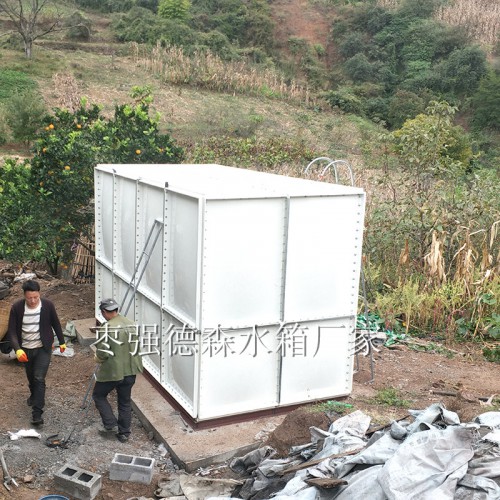 玻璃钢蓄水箱 拼装玻璃钢水塔 水窖地窖厂价直销