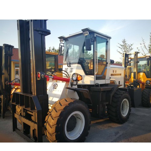 越野叉车价格  装车四驱越野叉车 物流仓库搬运车 性价比高