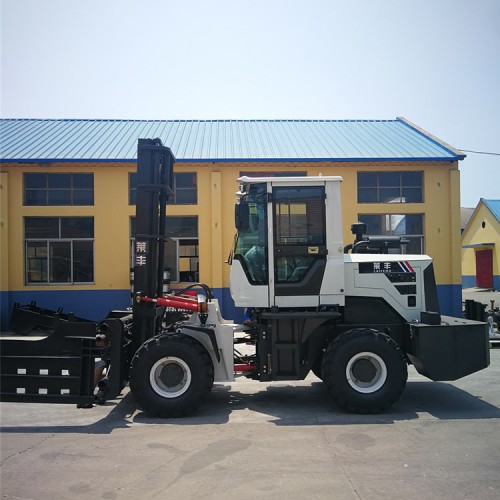 多功能越野叉车  爬坡防滑越野叉车 侧翻油缸叉车 工程搬运