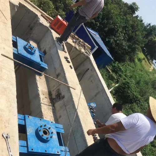 海鹰堰门 液动下开式堰门 定制限流闸门 闸上溢流 防止倒灌