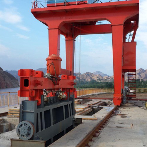 海鹰卷扬启式闭机 QPM系列门式卷扬启闭机 多功能闸门启闭机