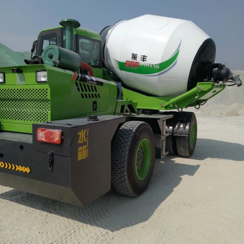 供应工程搅拌车  供应混凝土全自动搅拌车 质优价廉