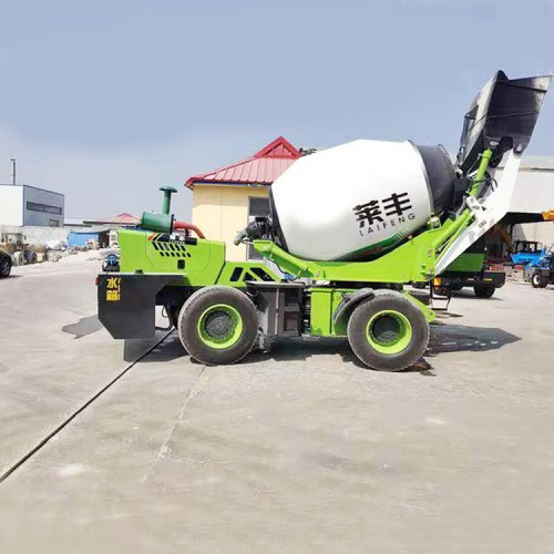 厂家小型自上料搅拌车  建筑工地专用全自动搅拌车 厂家直销