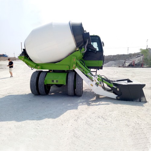 小型混凝土搅拌车  自上料全自动搅拌车厂家 价格实惠