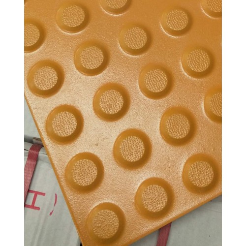 人行道减速带盲道砖 广西贺州40020黄麻点盲道砖出厂价格6