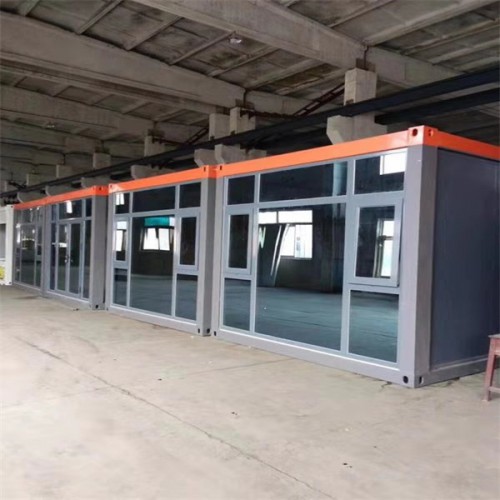 工地各处存在的集装箱式房屋  定制你想要的 厂家直销的价格